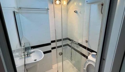 Cần Bán Gấp Nhà Mới 5 Tầng Phố Võng Thị, Tây Hồ, Kinh Doanh Lớn. Nhỉnh 3 Tỷ