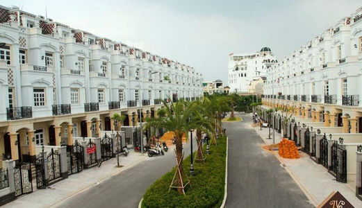 Tin Tiếp Tin Cá Nhân Đăng 20 Giờ Trước Cần Bán Nhà Phố D.a Little Village Phạm Văn Đồng