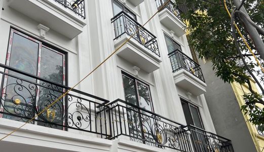 Bán Nhà Đông Ngạc 46M2, Mặt Tiền Cực Rộng, 4 Chỗ Đỗ Cửa Chỉ Với 2.5 Tỷ